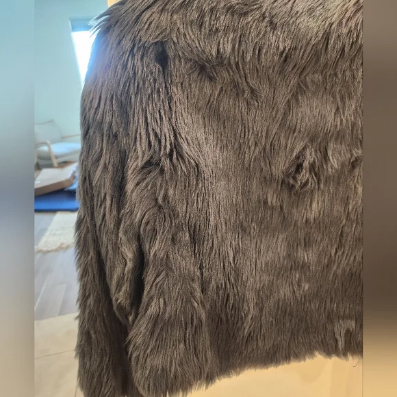 Zara Basic Faux Fur Jacket in Navy - Picture 3 of 4